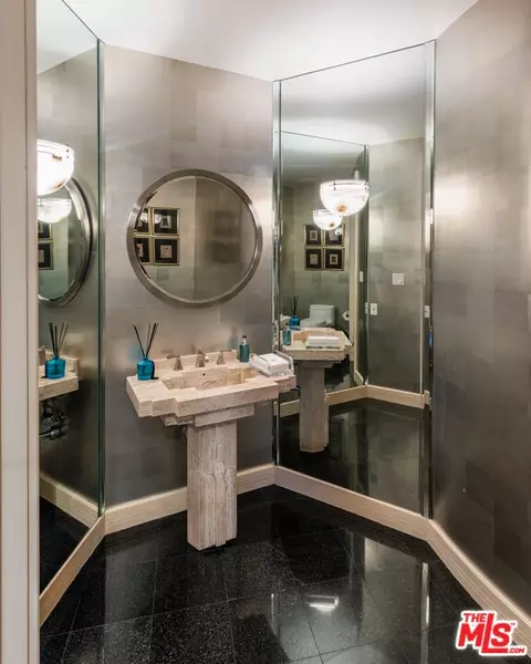1122 La Altura Rd, Beverly Hills, CA 90210