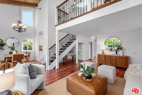 4917 Indian Wood Rd #489, Culver City, CA 90230