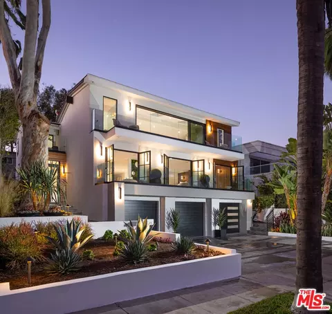 135 Crescent Bay Dr, Laguna Beach, CA 92651