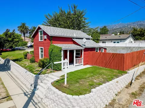 114 N Kenneth Rd, Burbank, CA 91501