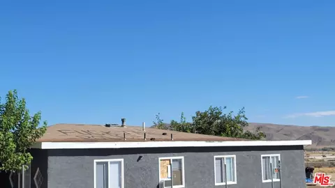 1707 Riverside Dr, Barstow, CA 92311