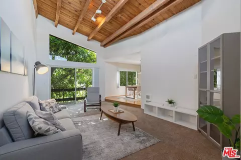 1818 Kelton Ave #202, Los Angeles, CA 90025