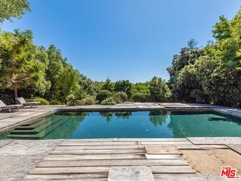 29715 Cuthbert Rd, Malibu, CA 90265 photo 1
