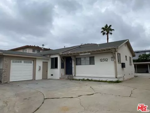 12312 Manor Dr, Hawthorne, CA 90250