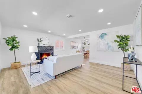 424 E 211th St, Carson, CA 90745 photo 5