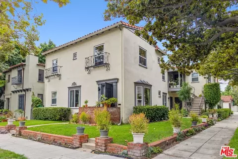 257 N Almont Dr, Beverly Hills, CA 90211
