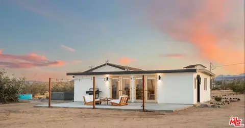 56877 Reche Rd, Landers, CA 92285 photo 1