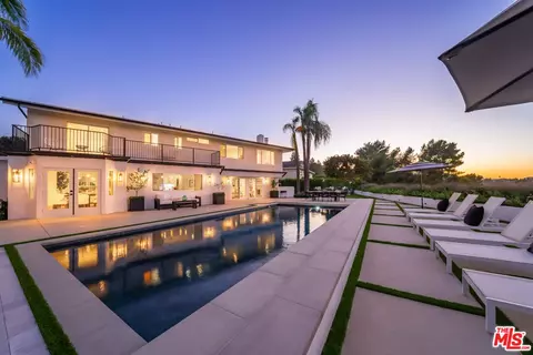 16017 Jeanne Ln, Encino, CA 91436