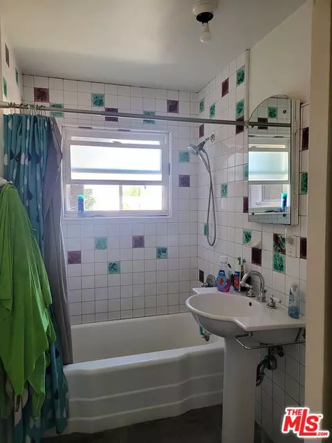 3913 Mohawk St, Pasadena, CA 91107 photo 6