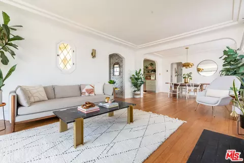 4249 W 59th Pl, Los Angeles, CA 90043