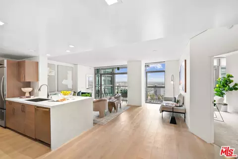 13650 Marina Pointe Dr #1109, Marina Del Rey, CA 90292