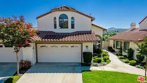 724 Wind Willow Way, Simi Valley, CA 93065 photo 3