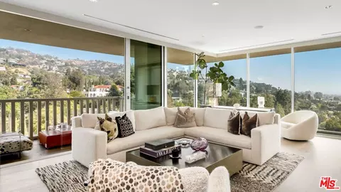 9255 Doheny Rd #1205, West Hollywood, CA 90069