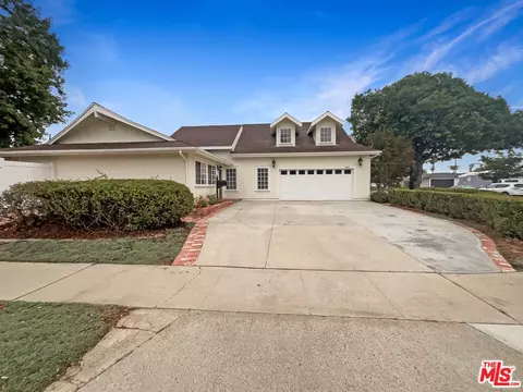 6821 Sylvia Dr, Huntington Beach, CA 92647