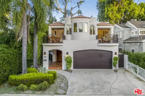 654 Swarthmore Ave, Pacific Palisades, CA 90272