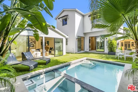 8727 Dorrington Ave, West Hollywood, CA 90048