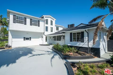 5636 S Garth Ave, Los Angeles, CA 90056