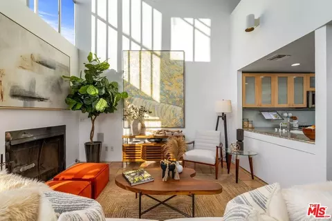 1319 Harvard St #D, Santa Monica, CA 90404