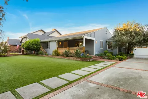 11739 Hesby St, Valley Village, CA 91607