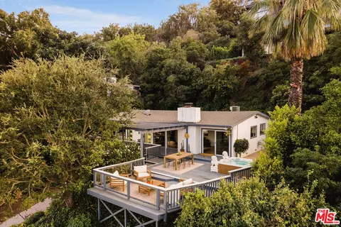 7332 Pacific View Dr, Los Angeles, CA 90068