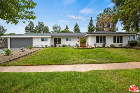 10111 Laramie Ave, Chatsworth, CA 91311