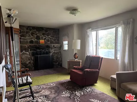 Living - 9934 Tujunga Canyon Blvd, Tujunga, CA 91042 photo 1 of 3