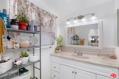 20233 Eddington Dr, Carson, CA 90746 photo 28