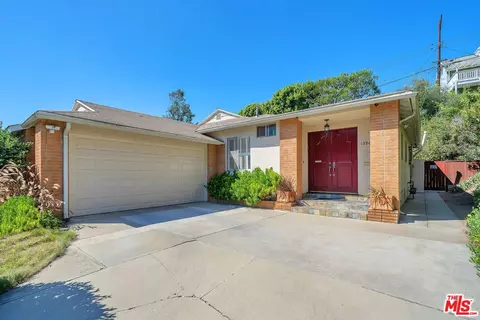13201 Warren Ave, Los Angeles, CA 90066