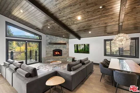 42677 Cougar Rd, Big Bear Lake, CA 92315