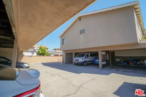 6705 Heliotrope Ave, Bell, CA 90201 photo 17