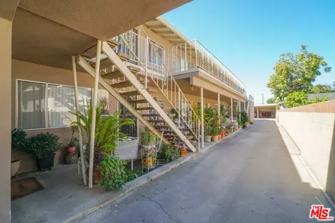 6705 Heliotrope Ave, Bell, CA 90201 photo 11