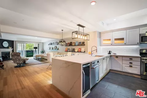 2101 S Beverly Glen Blvd #204, Los Angeles, CA 90025