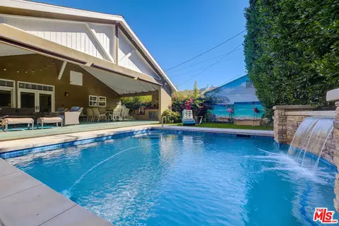 4345 Hazelbrook Ave, Long Beach, CA 90808