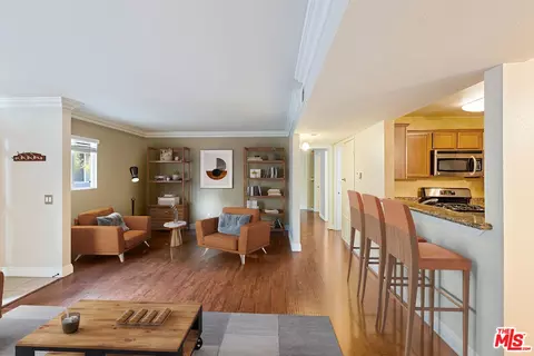 355 N Maple St #107, Burbank, CA 91505