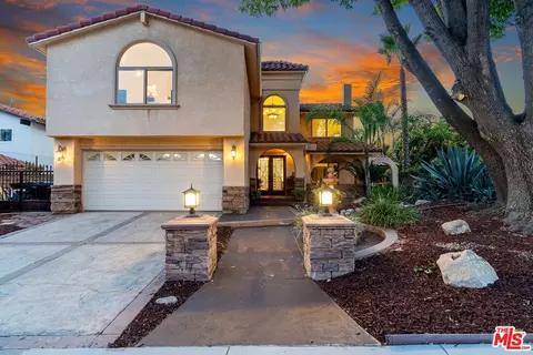 5781 Rainbow Hill Rd, Agoura Hills, CA 91301