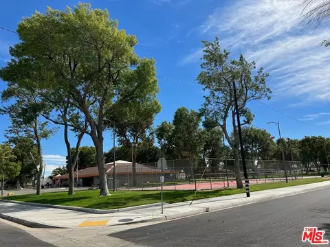 44603 Fig Ave, Lancaster, CA 93534 photo 5
