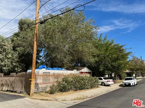 44603 Fig Ave, Lancaster, CA 93534 photo 4