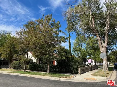 44603 Fig Ave, Lancaster, CA 93534 photo 2