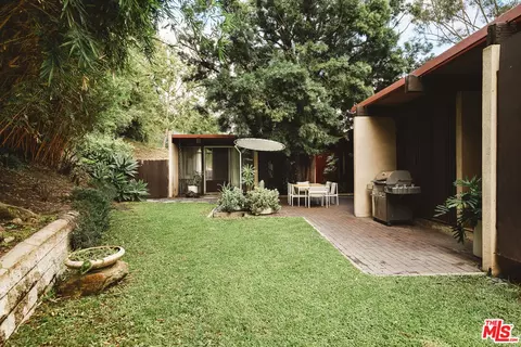 425 Juniper Dr, Pasadena, CA 91105 photo 32