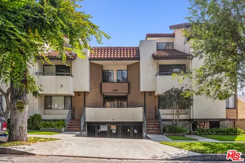1134 Elm Ave, Glendale, CA 91201
