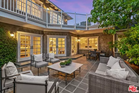 815 San Vicente, Santa Monica, CA 90402