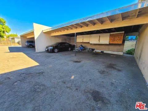14735 Blythe St, Panorama City, CA 91402 photo 9