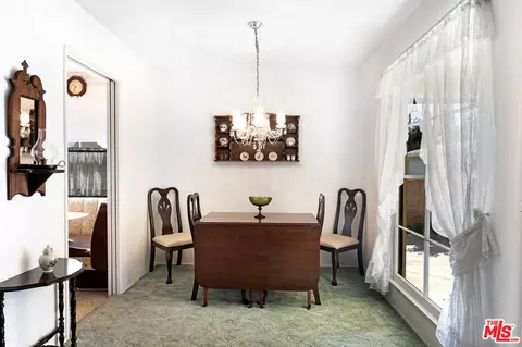 17136 Strathern St, Van Nuys, CA 91406 photo 5