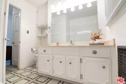 17136 Strathern St, Van Nuys, CA 91406 photo 17