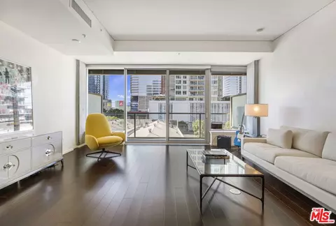 1155 S Grand Ave #416, Los Angeles, CA 90015