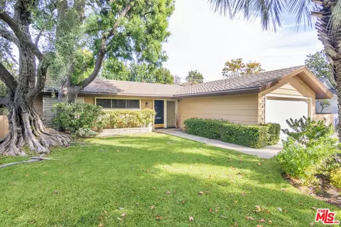13025 Hesby St, Sherman Oaks, CA 91423