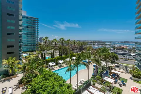 13700 Marina Pointe Dr #829, Marina Del Rey, CA 90292