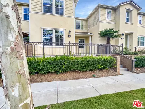 37 Sembrio St, Rancho Mission Viejo, CA 92694