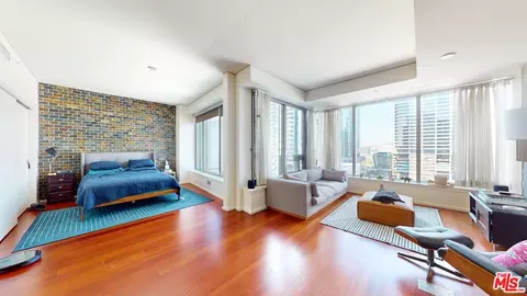 1155 S Grand Ave #1206, Los Angeles, CA 90015