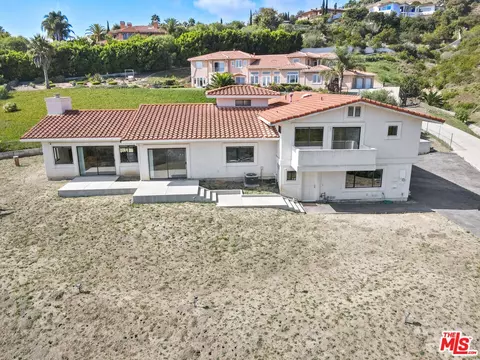 6405 Sycamore Meadows Dr, Malibu, CA 90265